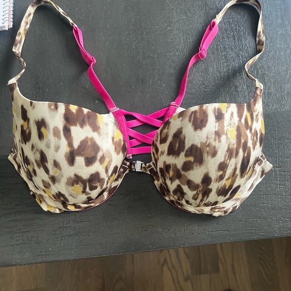 La Senza B34 Leopard Bra with Pink Straps and Criss Cross Back Padded Push Up - Picture 6 of 10